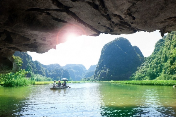 Hoa Lu – Tam Coc Day Tour